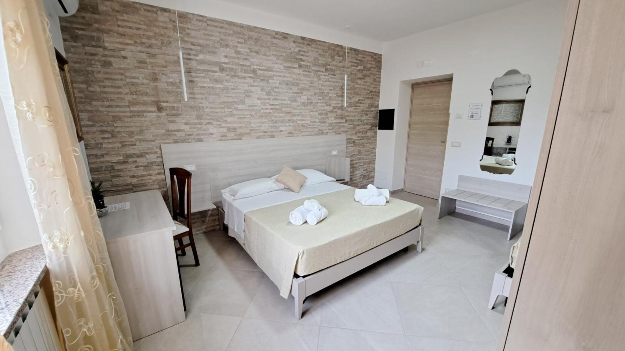 Hera Tropea Rooms Exterior photo
