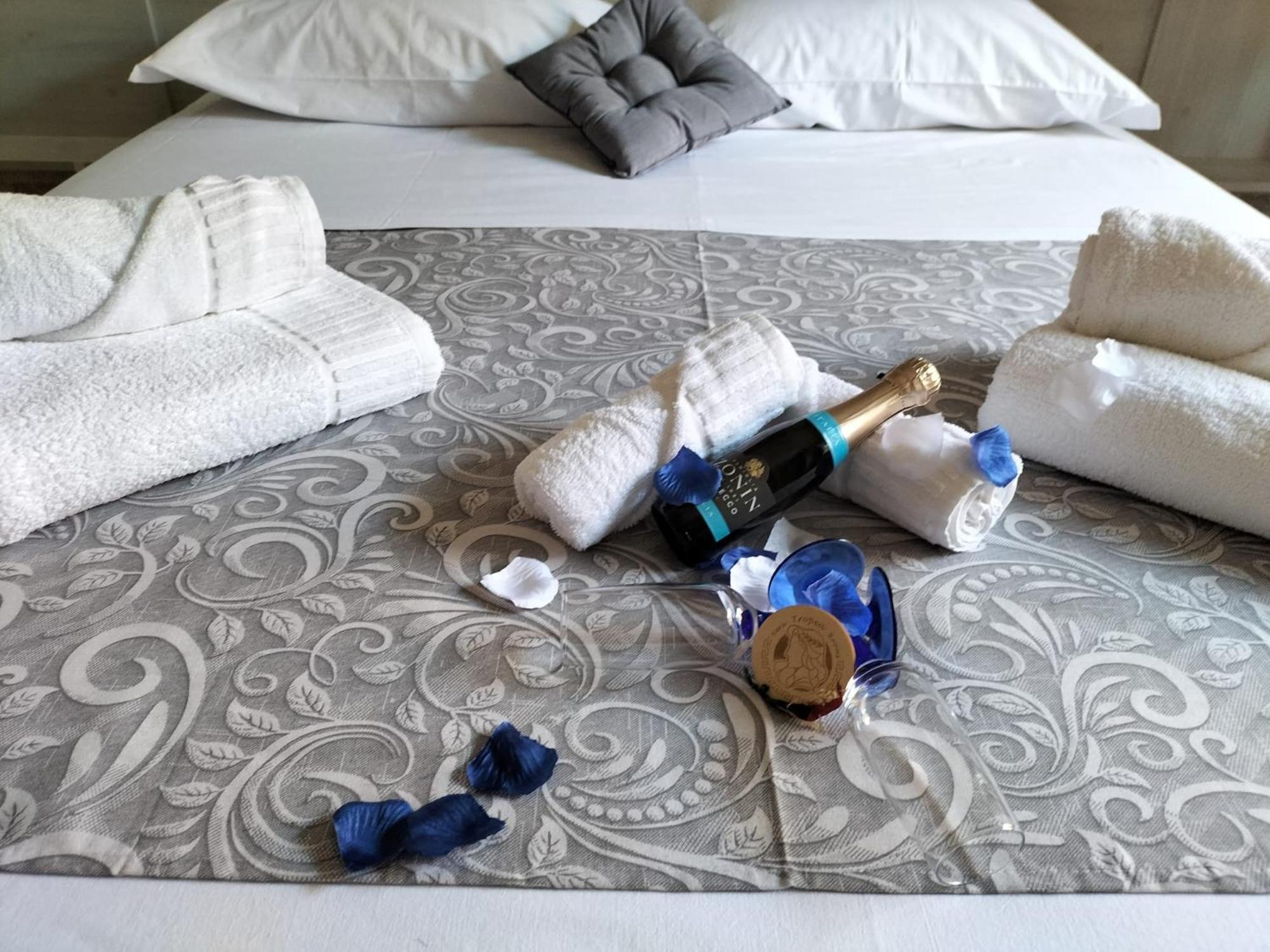 Hera Tropea Rooms Exterior photo